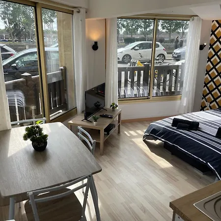 23m2 5mn Gare 3 Couchages Apartment *